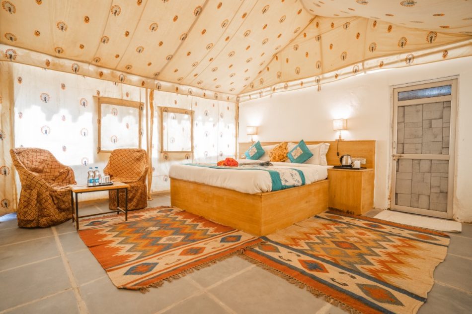 Unveil the Best Tents in Jaisalmer: Deluxe, Luxurious, & Swiss Luxury Options Await!